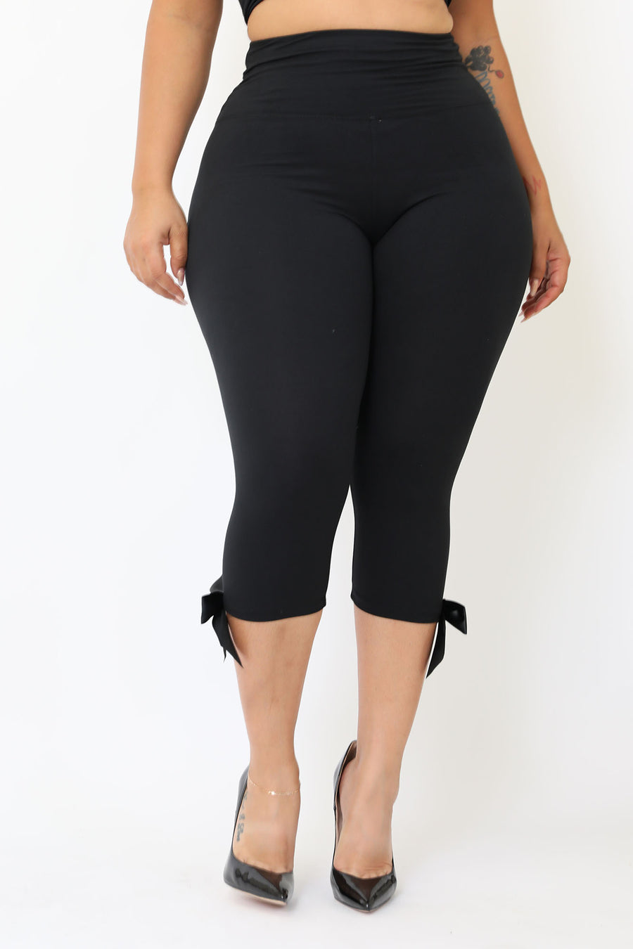 The Coquette Capri in Black